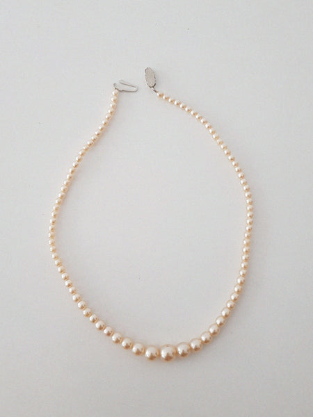 PEARL NECKLACE // 01