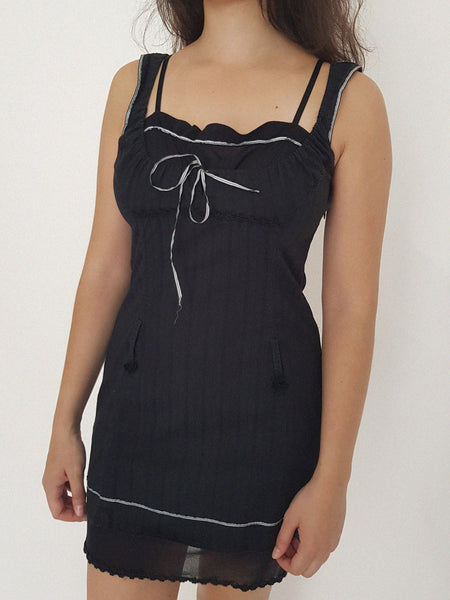 2000 DRESS