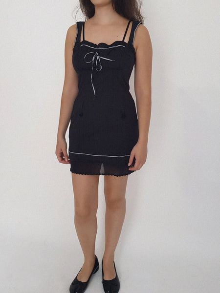 2000 DRESS
