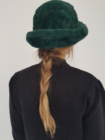 FLUFFY HAT // green