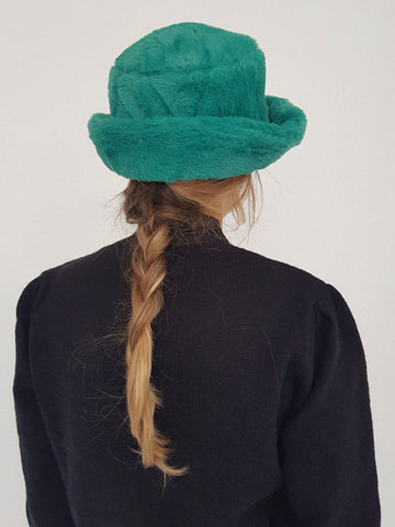 FLUFFY HAT //green