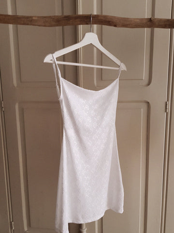AMORE DRESS SHORT// white flower