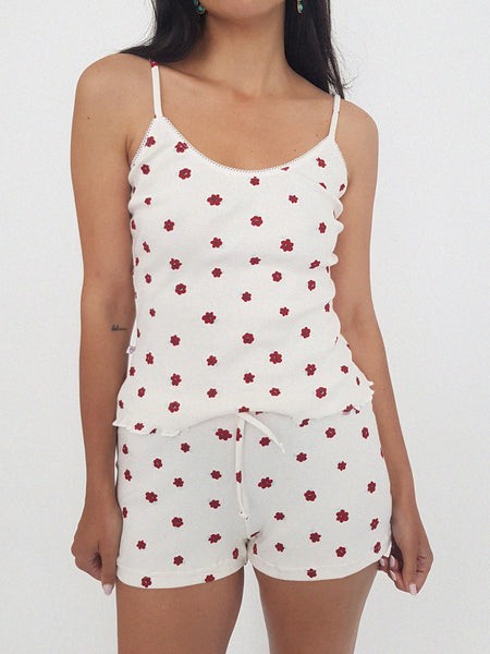 IRIS SHORTS // red daisy