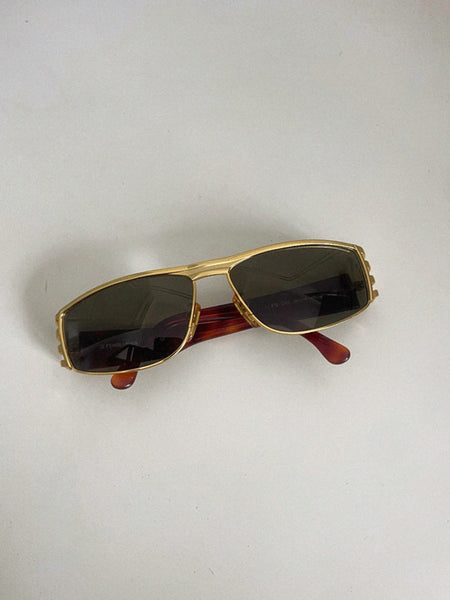 FENDI SUNNIES