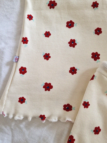 IRIS SHORTS // red daisy