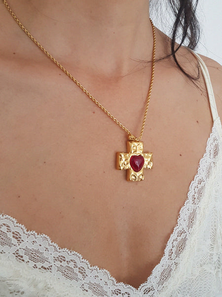LOVE CROSS // necklace