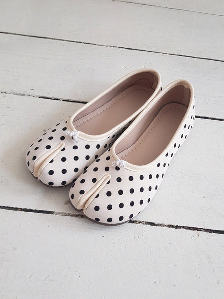 LOVELY SHOES POLKA