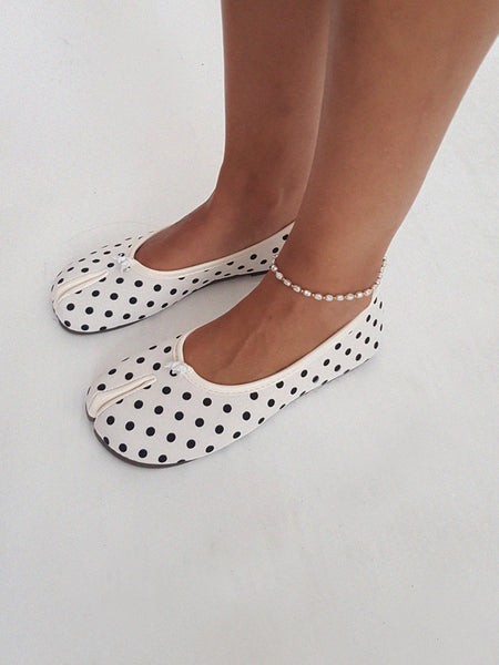 LOVELY SHOES POLKA