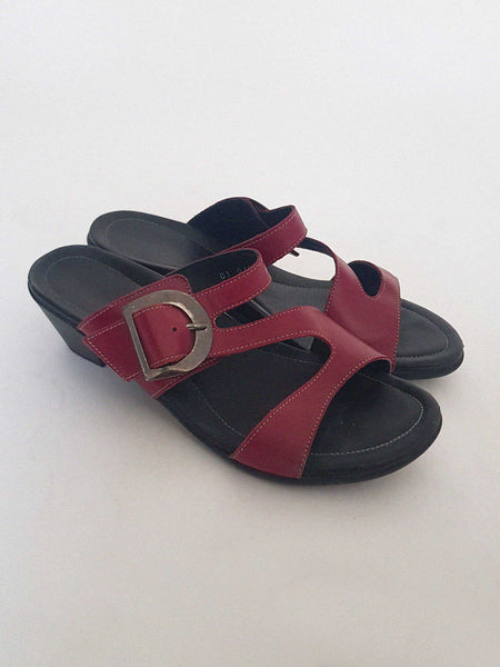 2000'S SANDALS