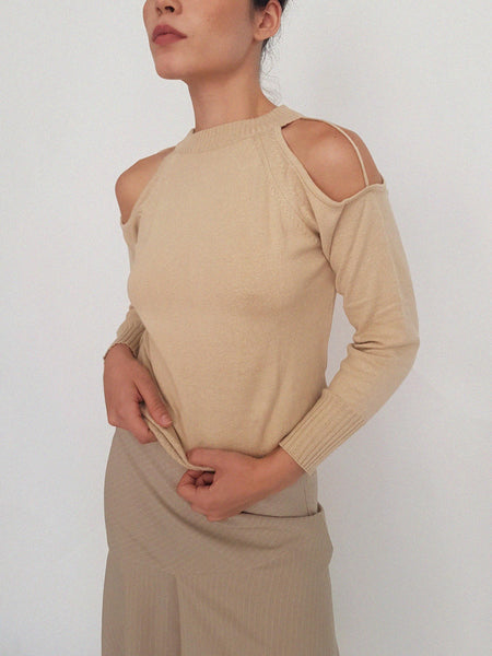 KNIT TOP