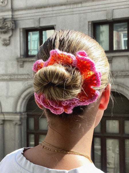HANDMADE SCRUNCHIES