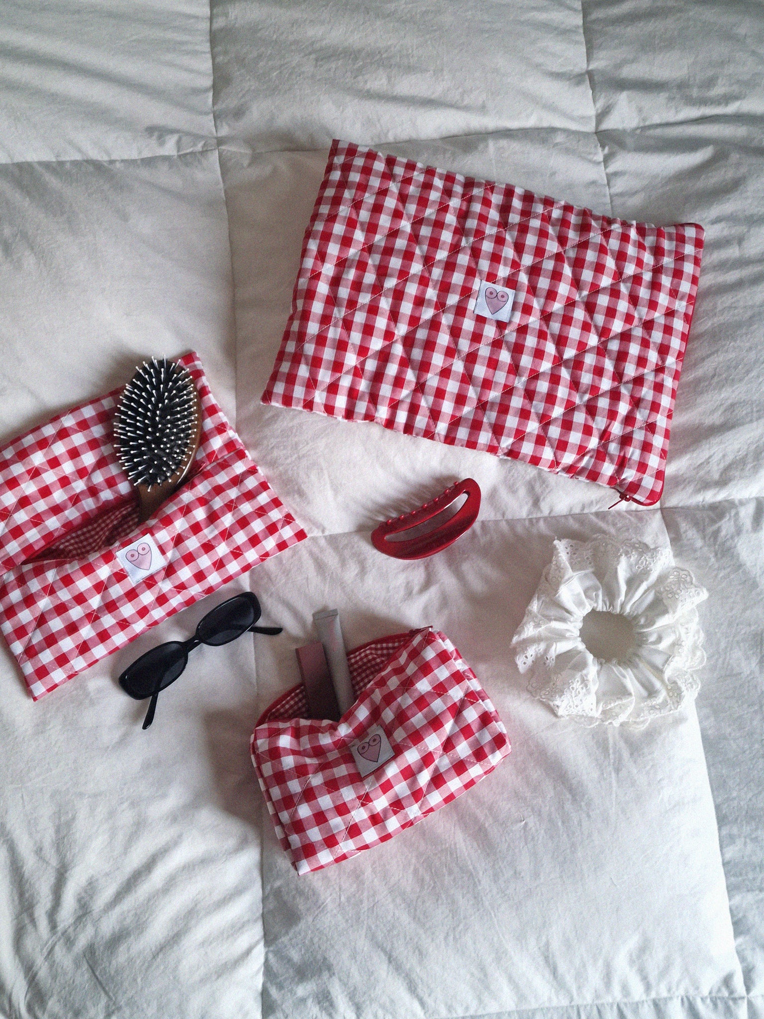 BEAUTY BAG red vichy // 4 sizes