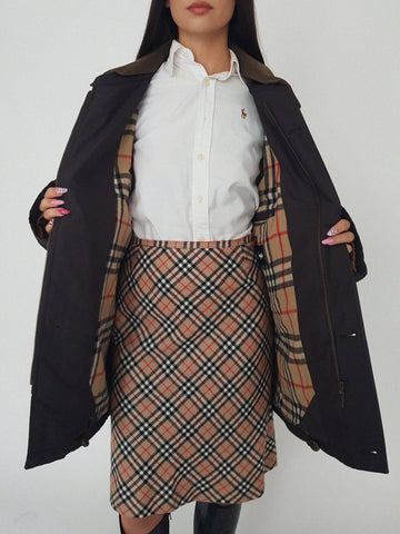 CLASSIC BURBERRY COAT