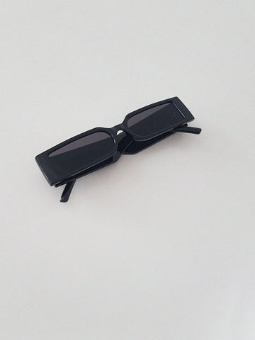 BLACK SUNNIES