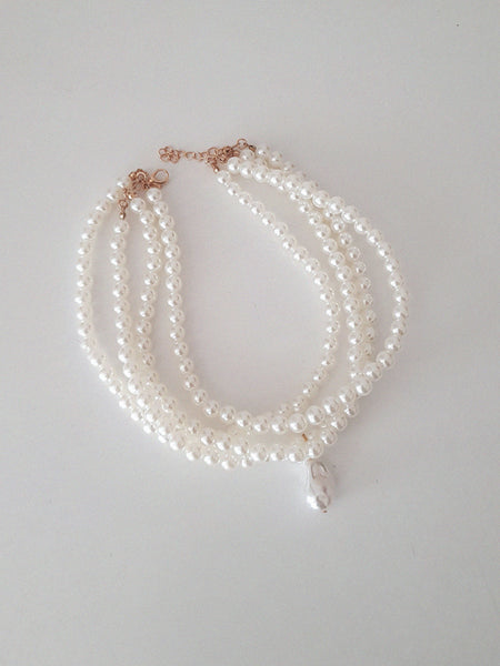 PEARL NECKLACE // 02